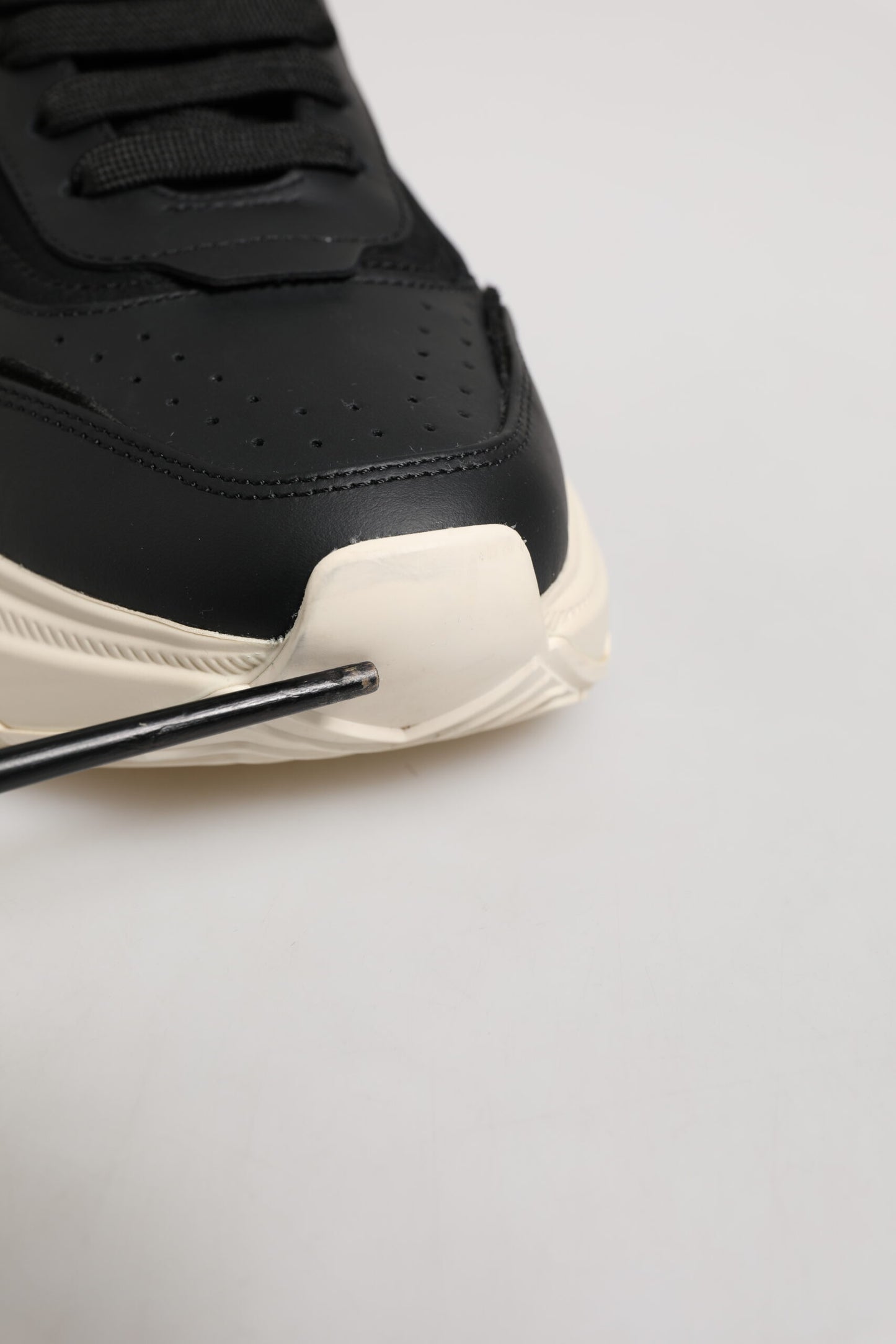 Dolce & Gabbana Black White Daymaster Low Top Sneakers Shoes