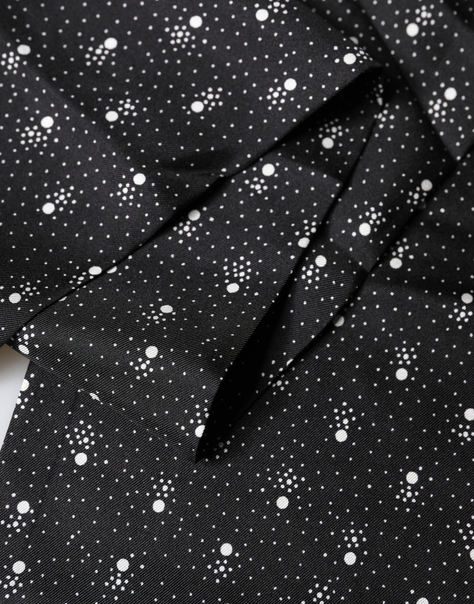 Dolce & Gabbana Black White Silk Dotted Print Foulard 140cm X 15cm Scarf