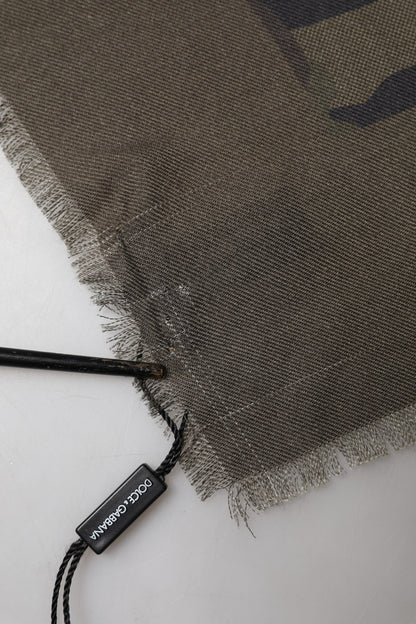 Dolce & Gabbana Green Camouflage Logo Cashmere 138cm x 137cm Men Scarf